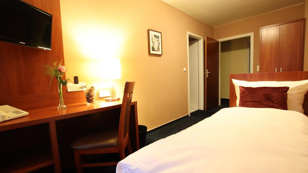Hotel Wahlster Saarbrücken Dış mekan fotoğraf